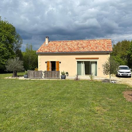 Gite Des Petites Fayes Sud La Douze Bagian luar foto