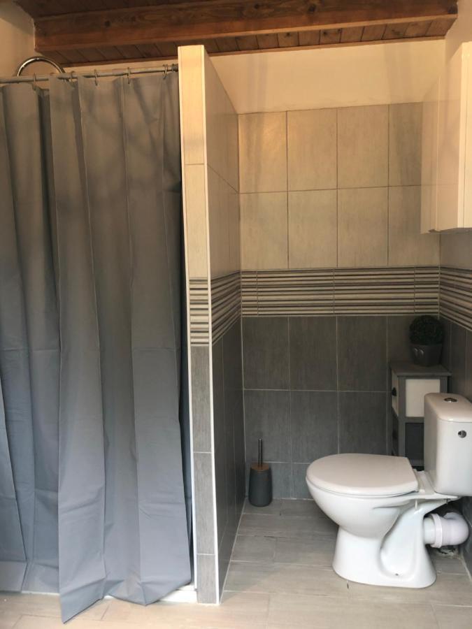 Gite Des Petites Fayes Sud La Douze Bagian luar foto