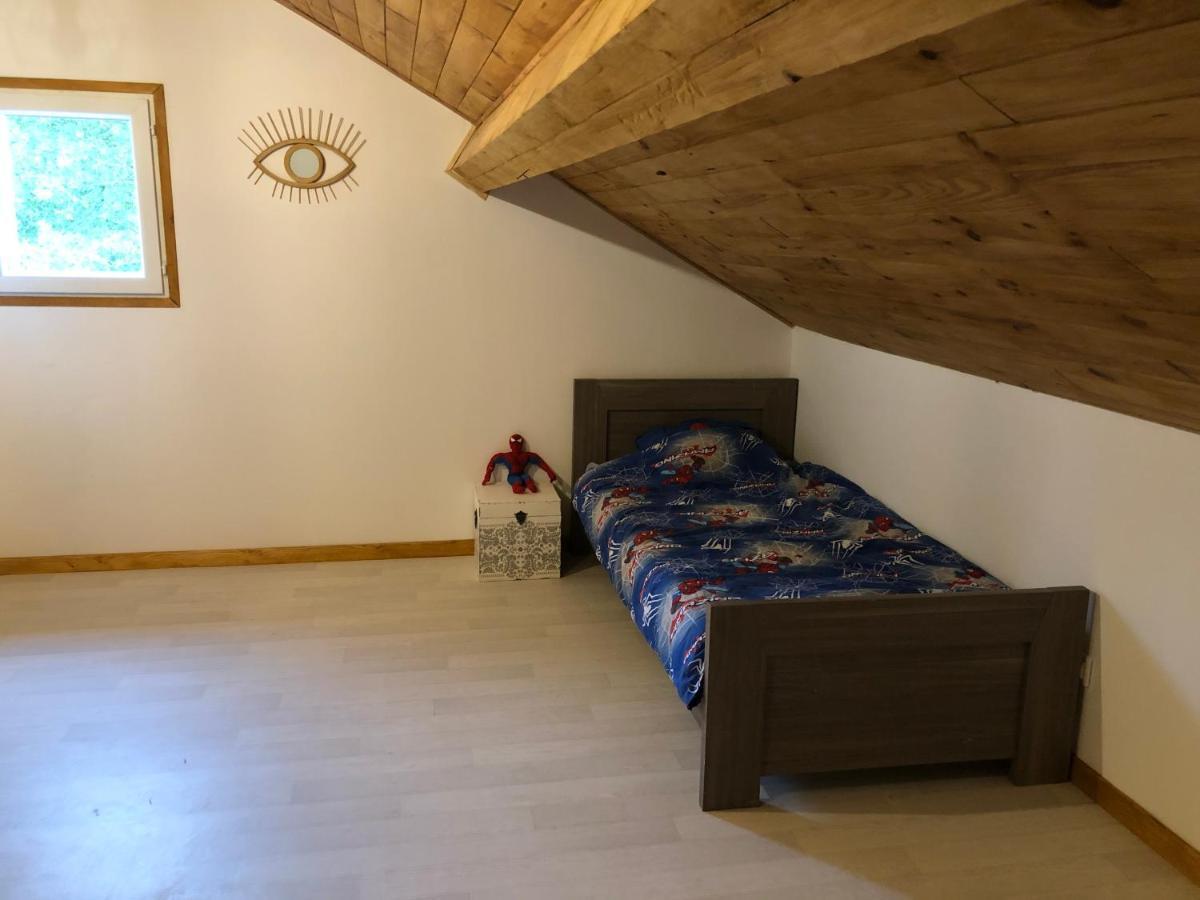 Gite Des Petites Fayes Sud La Douze Bagian luar foto
