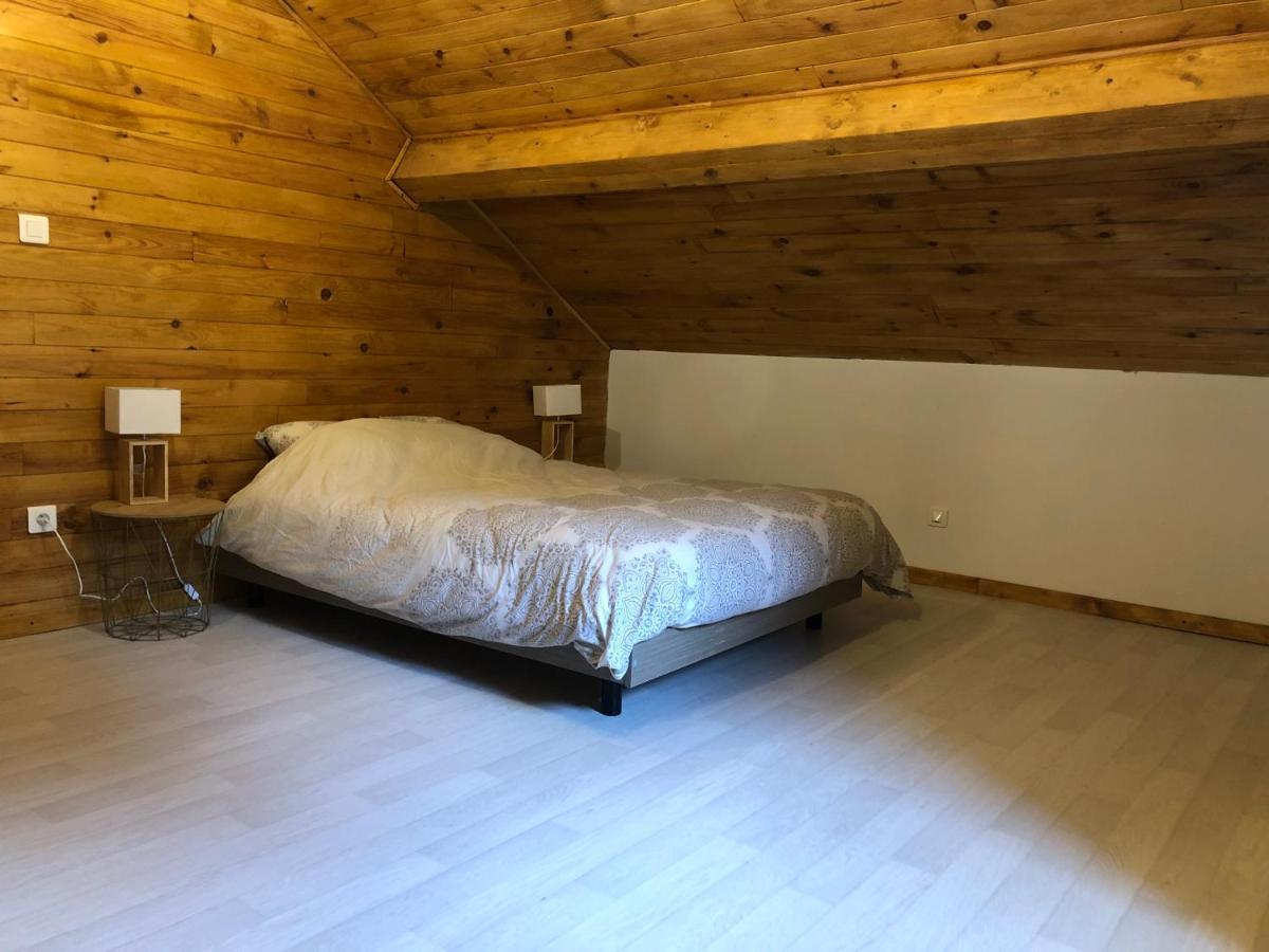 Gite Des Petites Fayes Sud La Douze Bagian luar foto