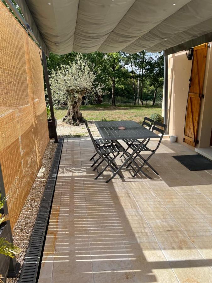 Gite Des Petites Fayes Sud La Douze Bagian luar foto